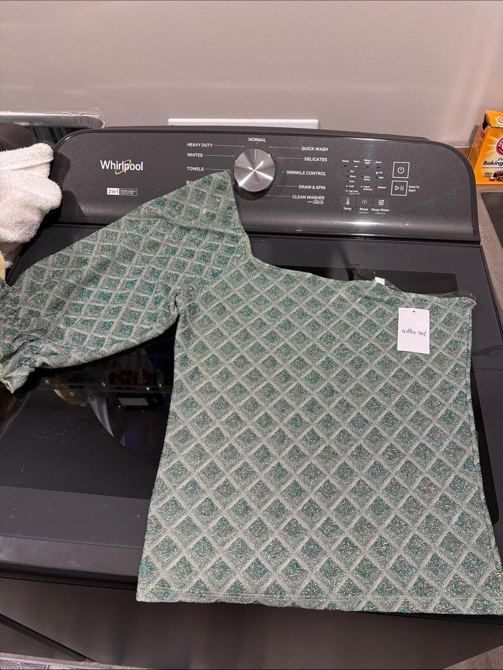 Vila One-Shoulder Green Metallic Diamond-Quilted Blouse